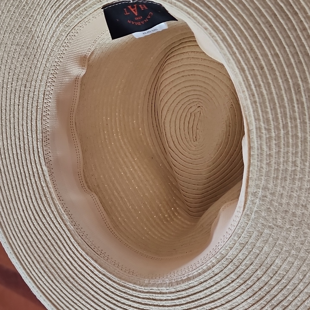 Canadian Hat - Picture 4 of 4